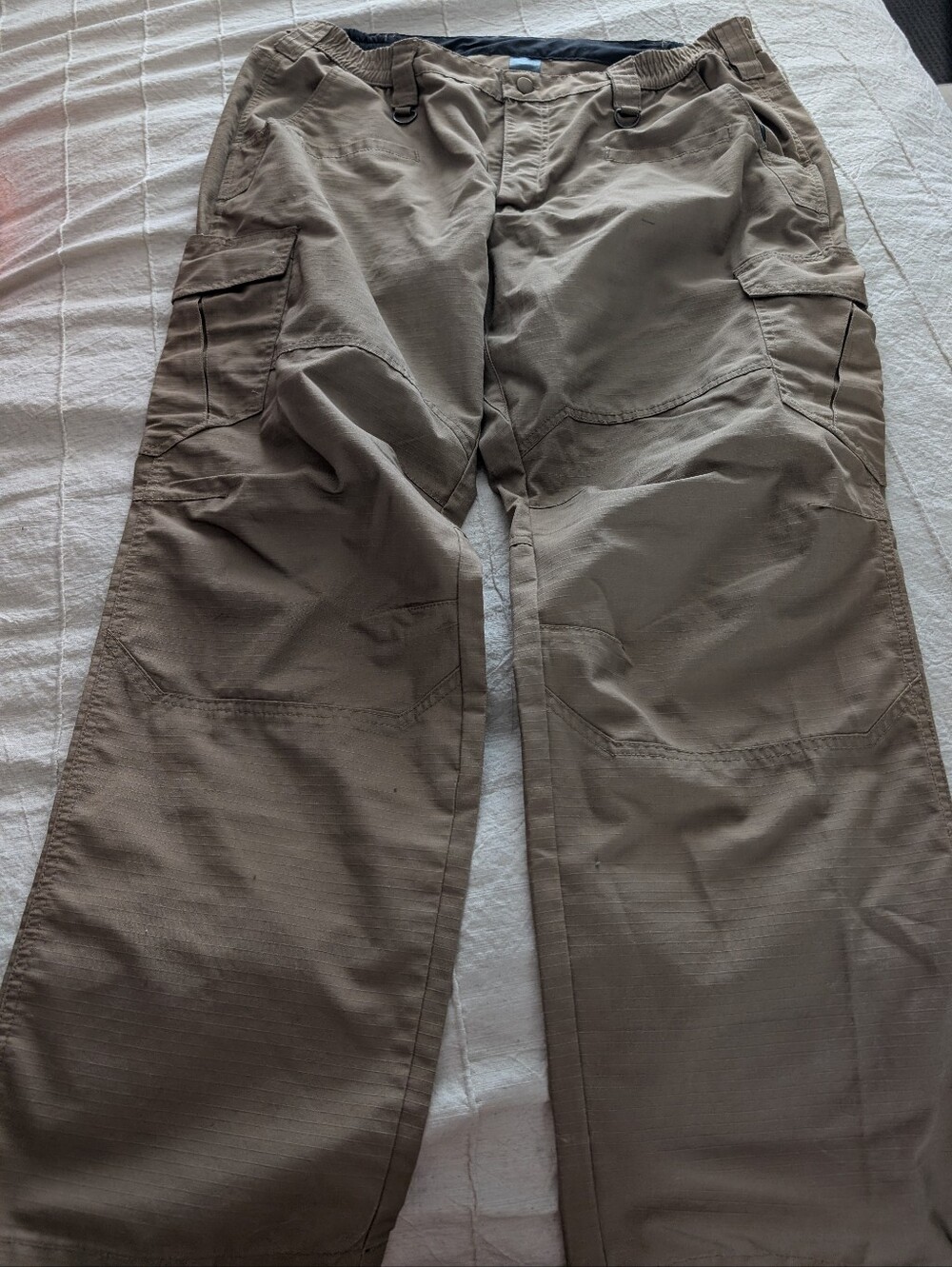 Men's Tactical Cargo Pants in Olive Brown - Durable Everyday Wear
